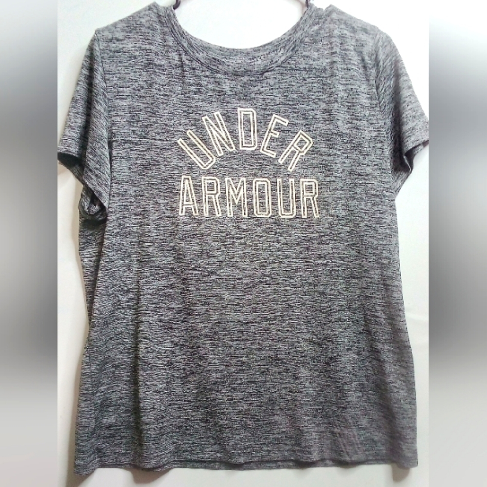 Under Armour t-shirt